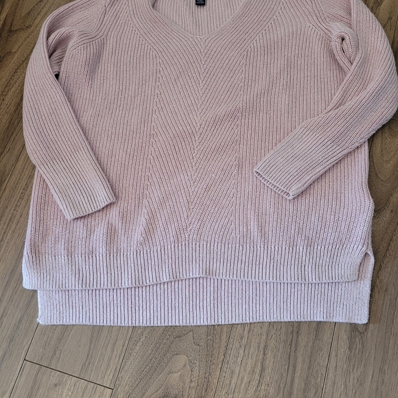 Chaps knit sweater M size pinck colour V neck - Picture 7 of 7